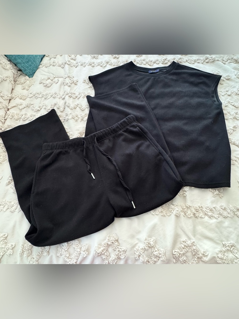 Black Women's Knit Lounge Pants & Sleeveless Top Set
